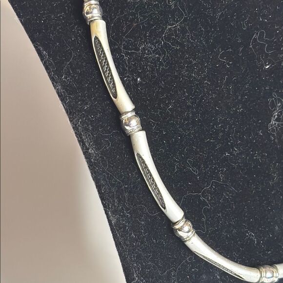 Minimalist Silver Tone Beaded Necklace with Texture 18” - Picture 2 of 8